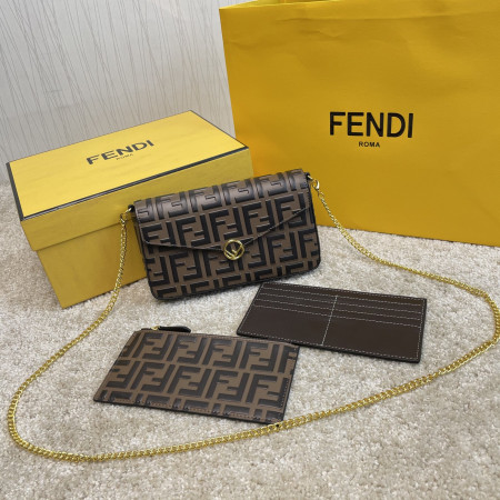 F is Fendi 체인 지갑